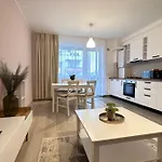 Cozy And At Grandis #brasov Apartment Brasov