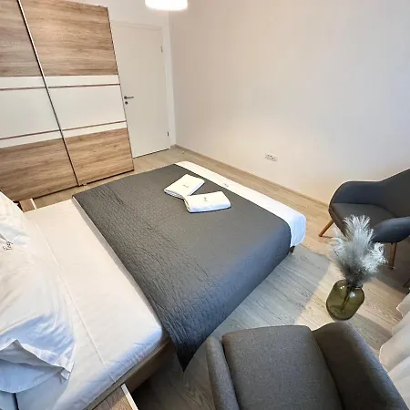 Studios And Apartments At Grandis Residence #Brasov *