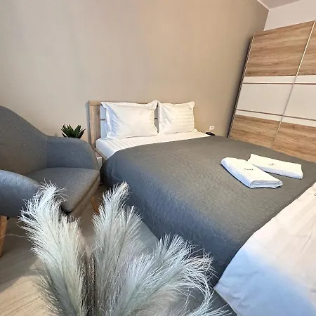 Lägenhet Studios And Apartments At Grandis Residence #Brasov